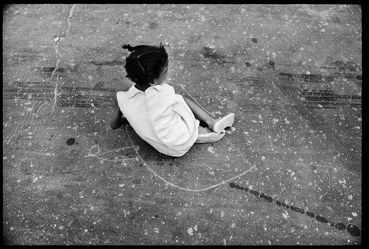 LOIS. TELL IT LIKE IT IS. SIGNED 8X10 SILVER GELATIN DARKROOM PRINT MADE BY THE ARTIST